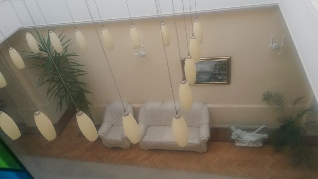 ריבנה Marlen Hotel מראה חיצוני תמונה
