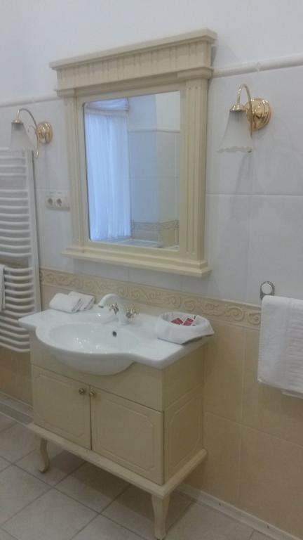 ריבנה Marlen Hotel חדר תמונה